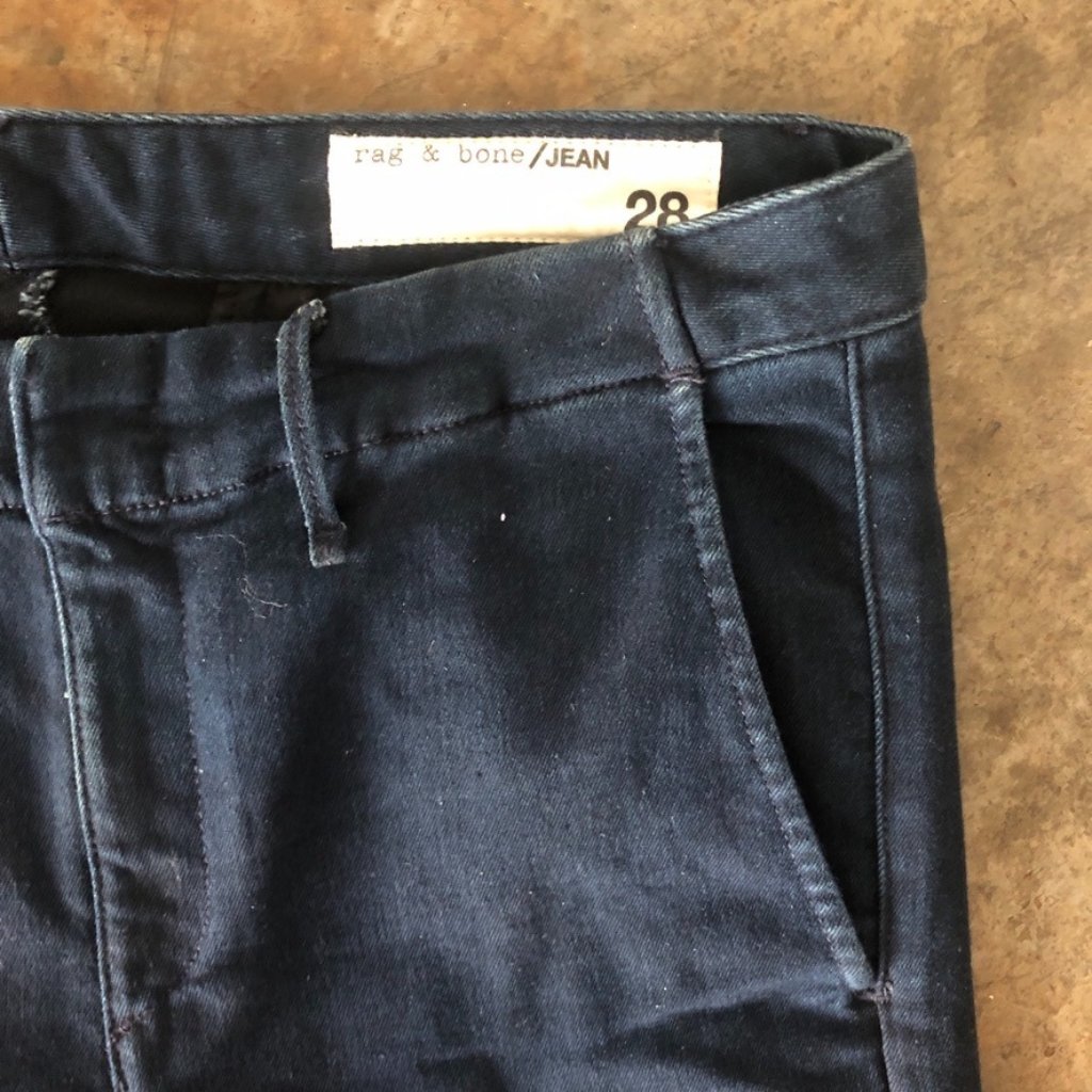 Women's Rag And Bone Dark Navy Slant Pocket Mid Rise Slimming Flares Size 28